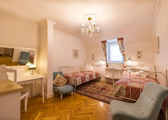Szarcsa Hotel