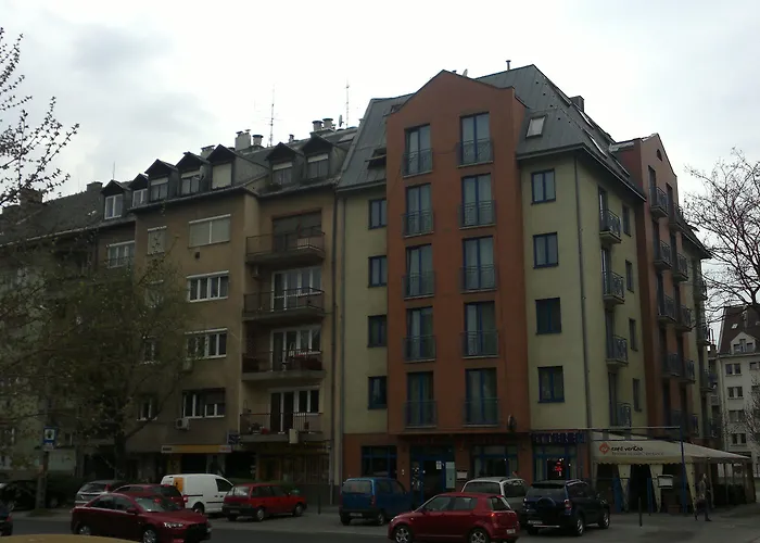 Hotel Veritas